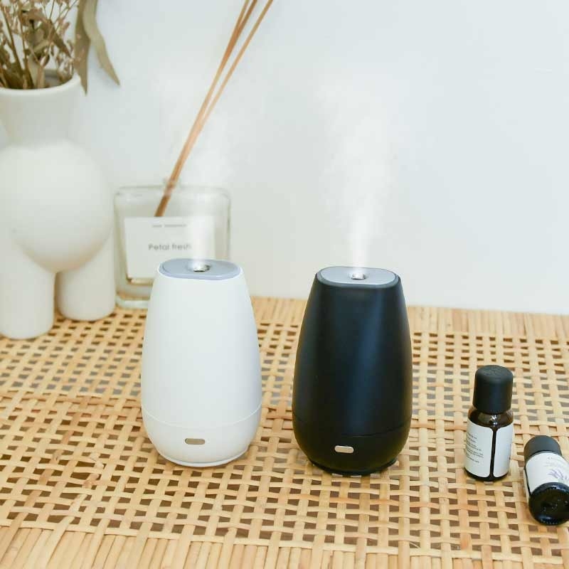 Diffusore per auto Umidificatore Aromaterapia Diffusore di olio essenziale USB Cool Mist Mini Diffusore portatile