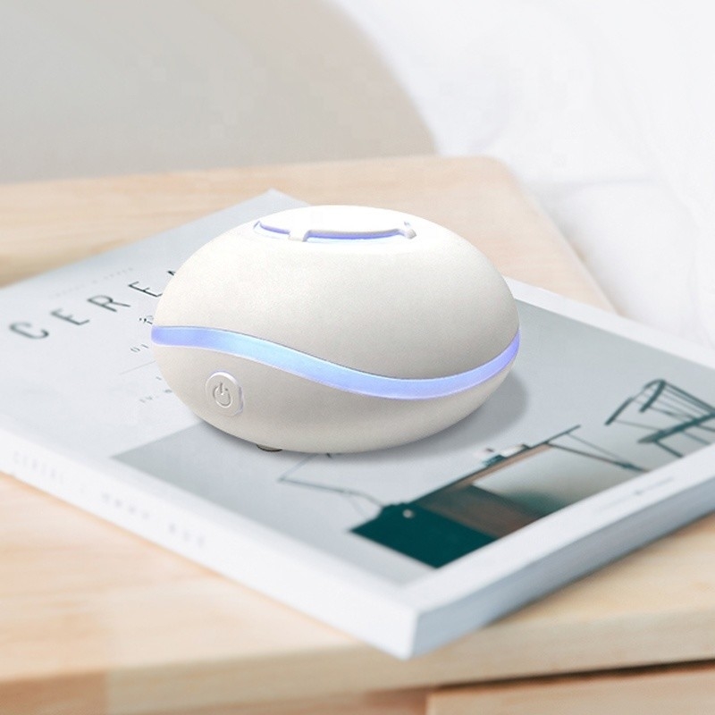 Diffusore portatile di carica USB 7 colori Luci ad ultrasuoni Aromaterapia a aria Diffusore di olio essenziale senza acqua